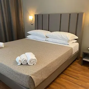 Golden Hotel